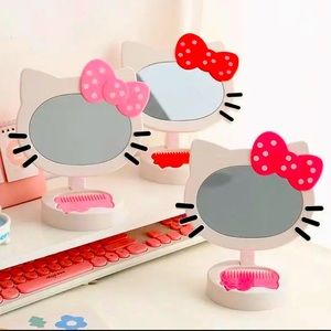 Hello kitty comb and mirror set